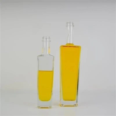 Empty Crystal iav Tshiab Vodka Fwj Square Shape 500ml Flint iav Vodka Lub raj mis Kev muag khoom